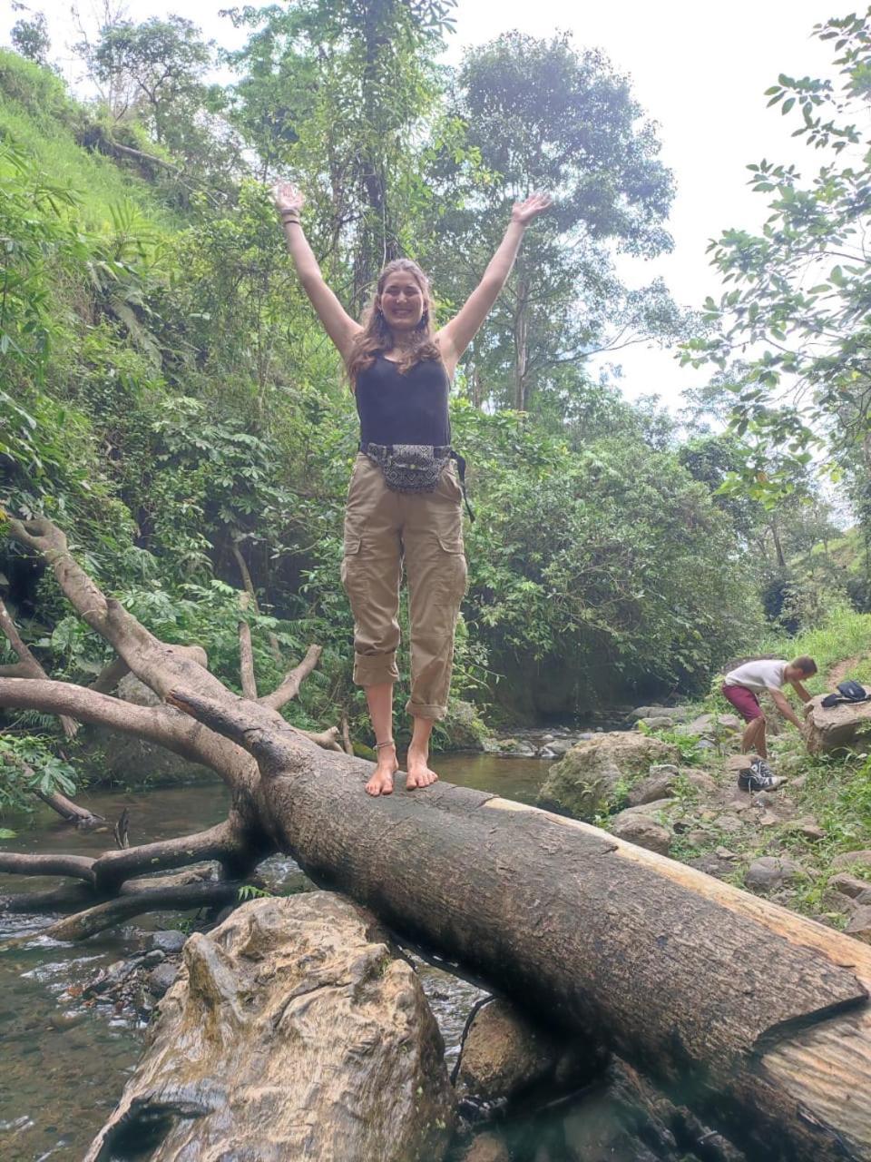 Eltari Homestay テテバトゥ 部屋 写真